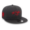 thumbnail image 3 of Manchester United - Old Trafford Gris Foncé New Era 9FIFTY Chapeau Plat à Mailles en Pointe, 3 of 4