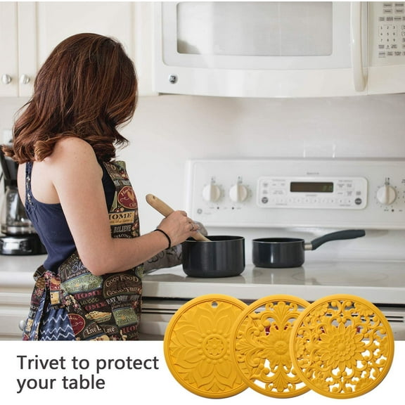 Trivet Mat Set with 3 Carved Patterns Hot Pot Hot Pads, Xinsrenus Under $5! Trivet Mat Set with