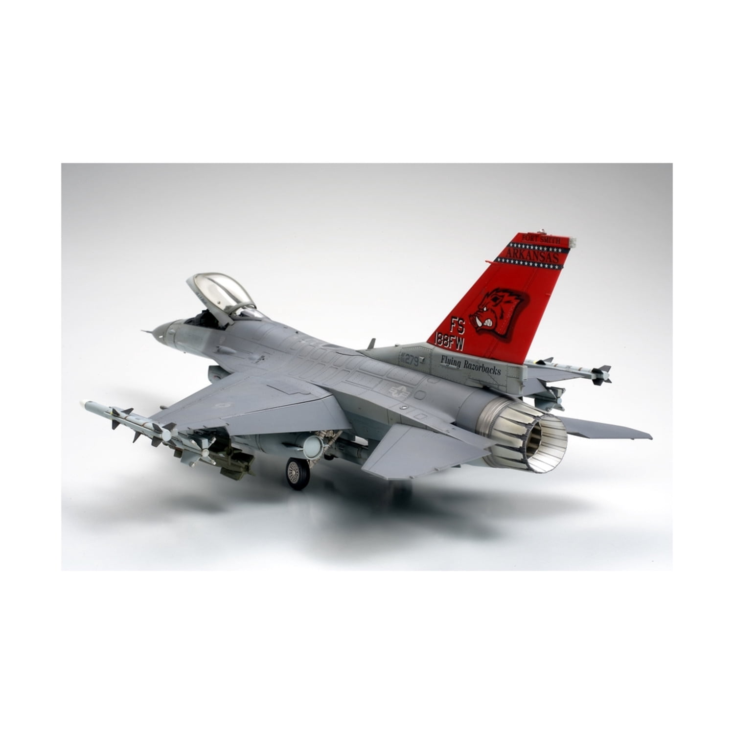 Tamiya 1/48 Lockheed F-16C Falcon ANG TAM61101 Plastic Models Airplane 1/48