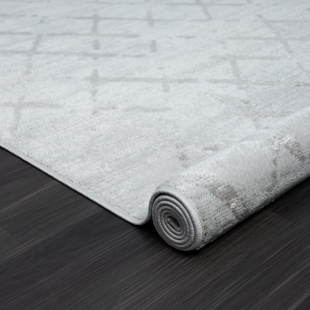 LR Home Carmen 7'9" x 9'9" Gray Geometric Stain Resistant Indoor Area Rug