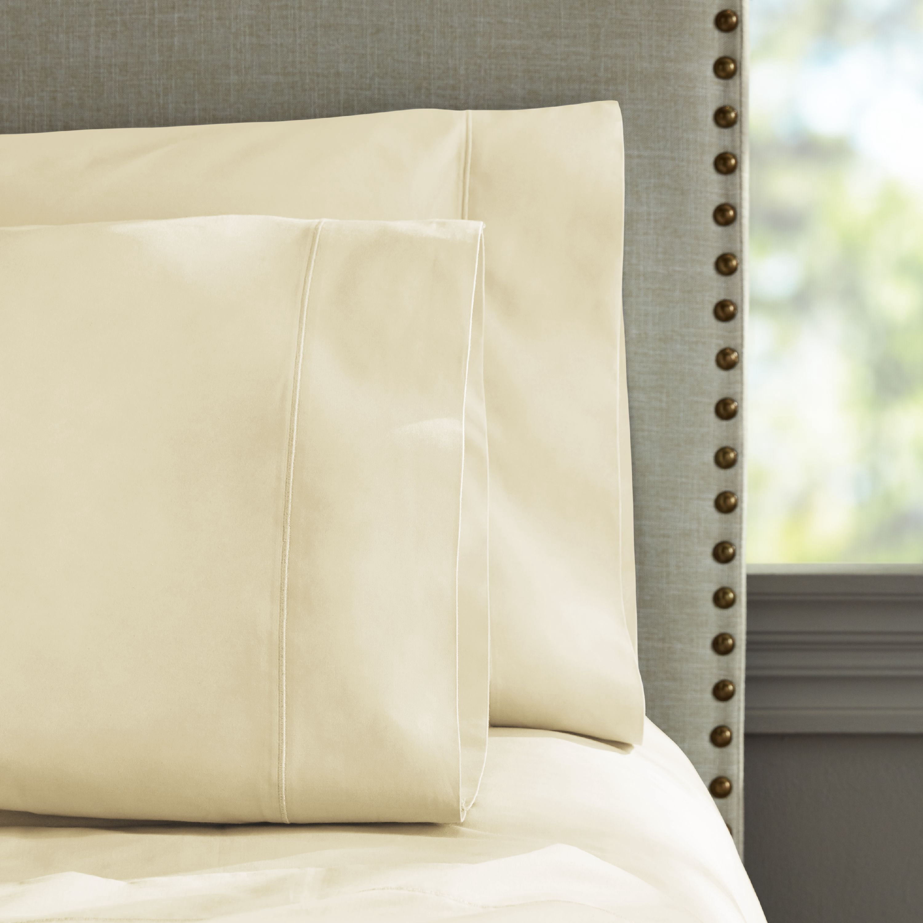 Hotel Style Luxury 4-Piece 600 Thread Count Cream Solid Cotton Bed Sheet Set, Full