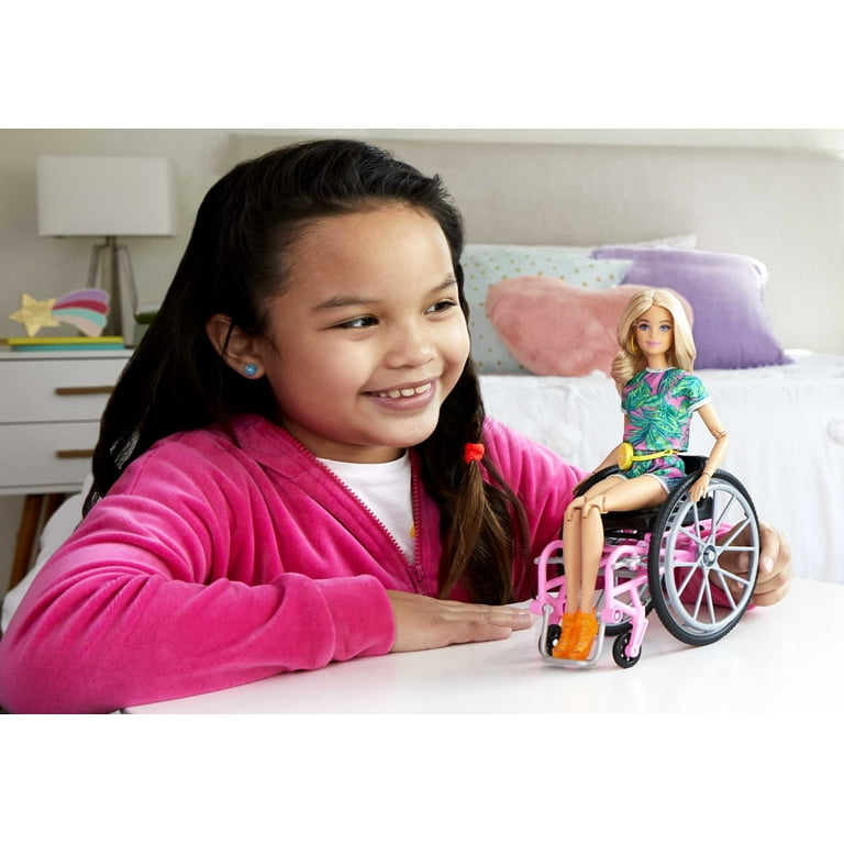 Barbie Fashionistas Doll with Wheelchair and Ramp and Blonde Hair