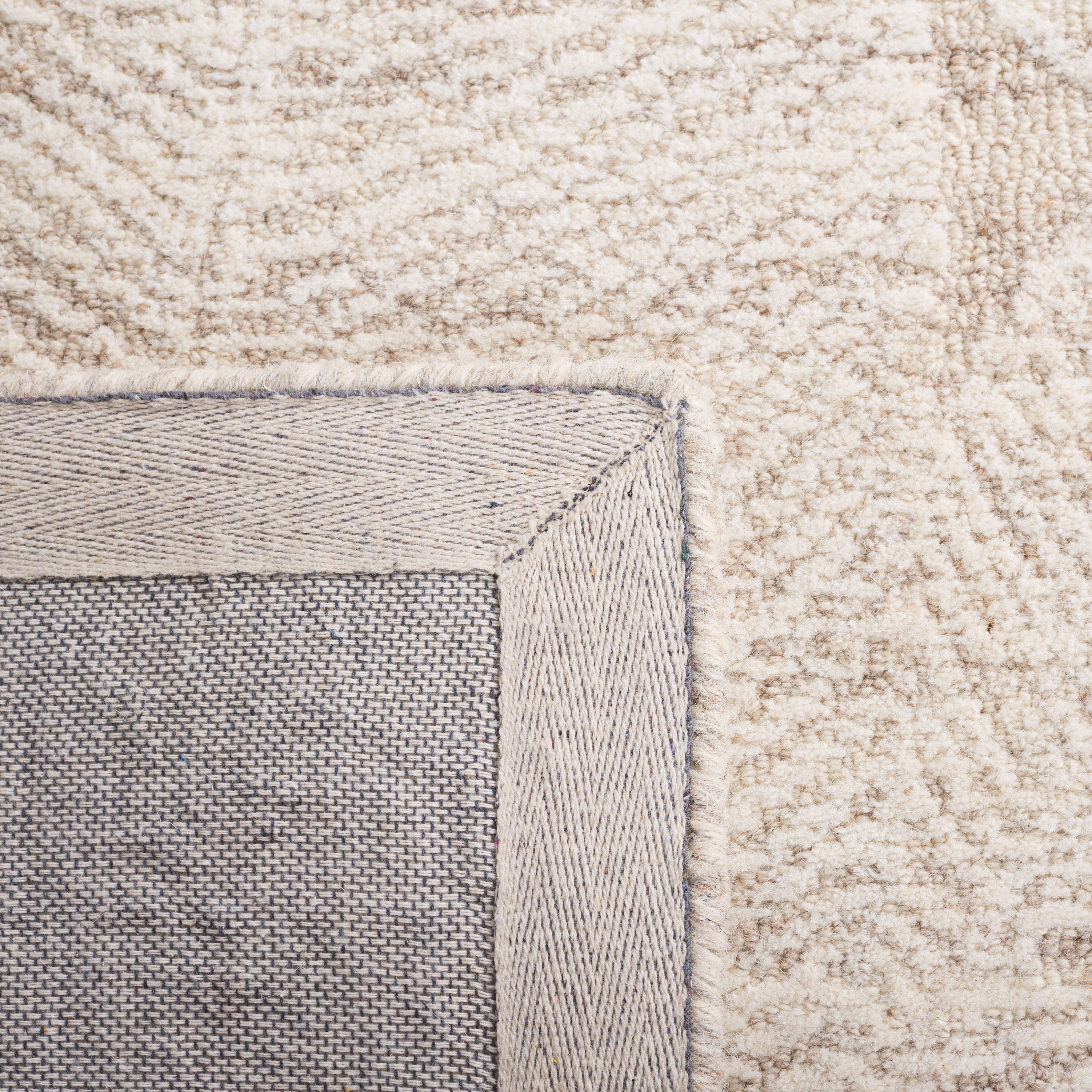 SAFAVIEH Metro Hartley Leaves Area Rug, Beige/Ivory, 8' x 10'