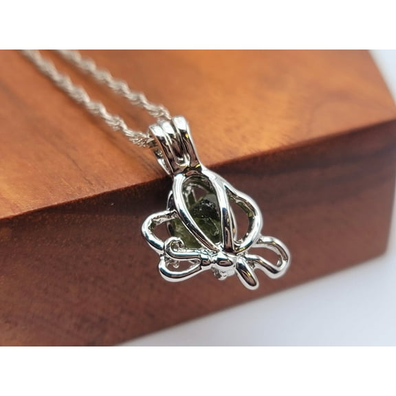 100% Genuine Natural Moldavite Flower Locker Necklace Silver Tone