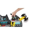 thumbnail image 3 of Set de juego Imaginext Super Friends Batcave de Toy Fisher-Price, 3 of 11