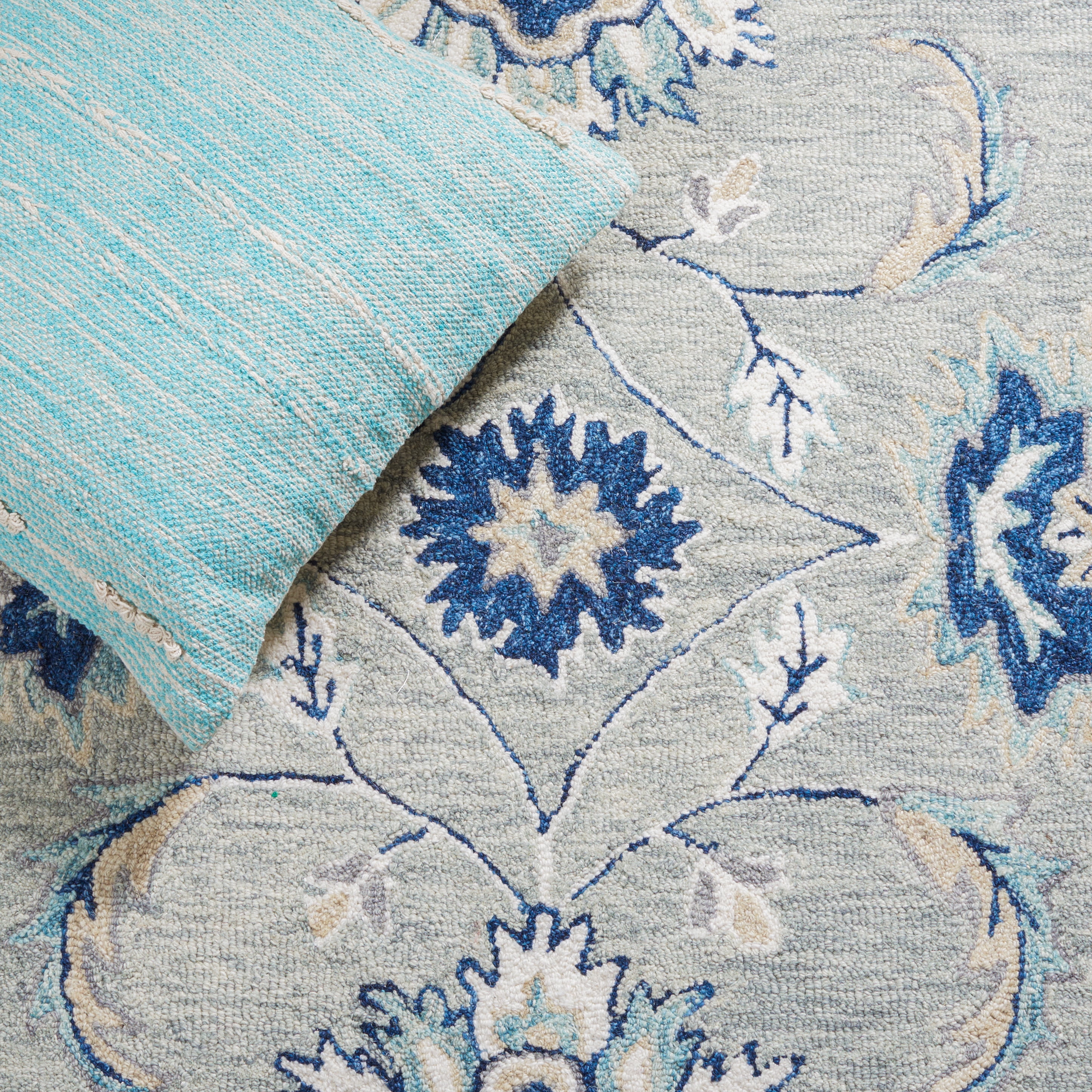 SAFAVIEH Micro-Loop Donnchad Medallion Area Rug, Grey/Blue, 8' x 10'