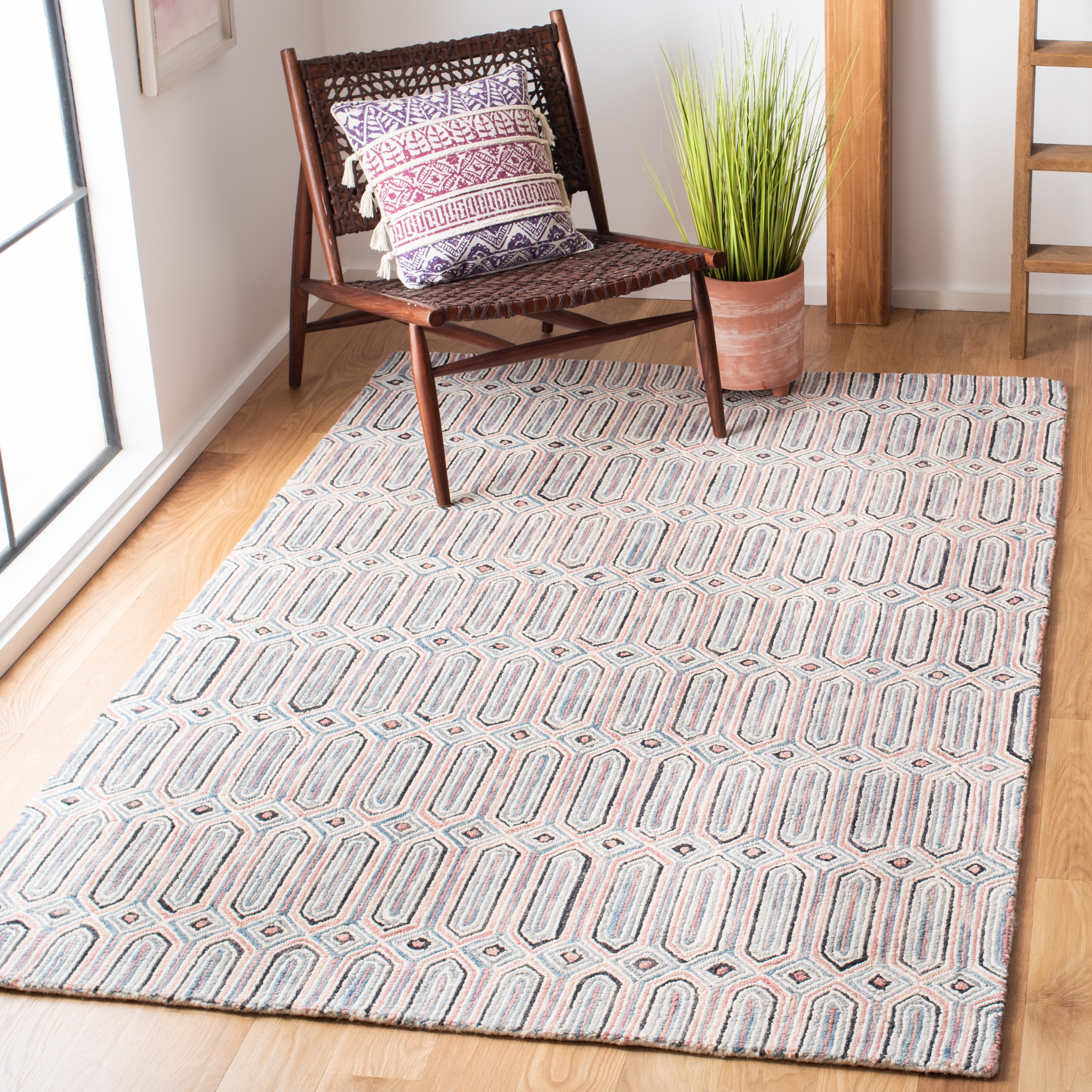 SAFAVIEH Micro-Loop Aisling Geometric Area Rug, Pink/Grey, 5' x 5' Square