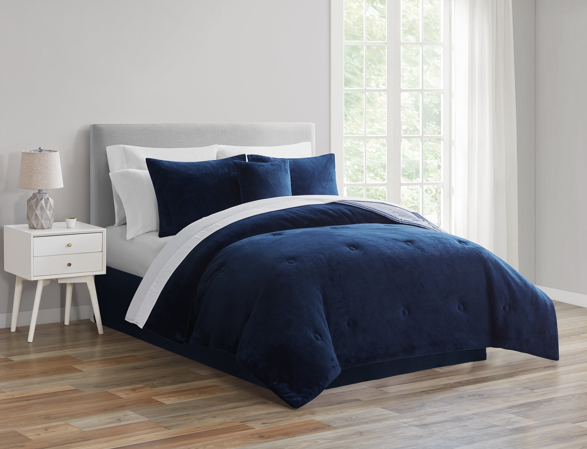 Mainstays 11-Piece Bed in a Bag Comforter Set with Sheets, Navy Microplush, Queen, Unisex