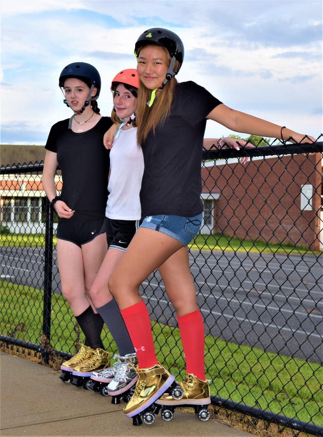 Chicago Skates Pulse LED Light Up Rollerskates, Silver, Size 1