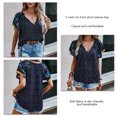 thumbnail image 3 of Blusa de manga corta con cuello en V y estampado floral, camiseta informal elegante y holgada con lazo para mujer, 3 of 6