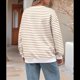 thumbnail image 4 of Sudadera de Cuello Redondo A Rayas de Gran Tamaño para Mujer, Jersey de Larga con Bloques de Color, Camiseta Informal Holgada para Hacer Ejercicio, Color Caqui S, 4 of 6