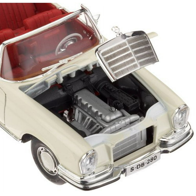 Amazon.com: Maisto 1:18 1967 Mercedes-Benz 280SE Cabrio