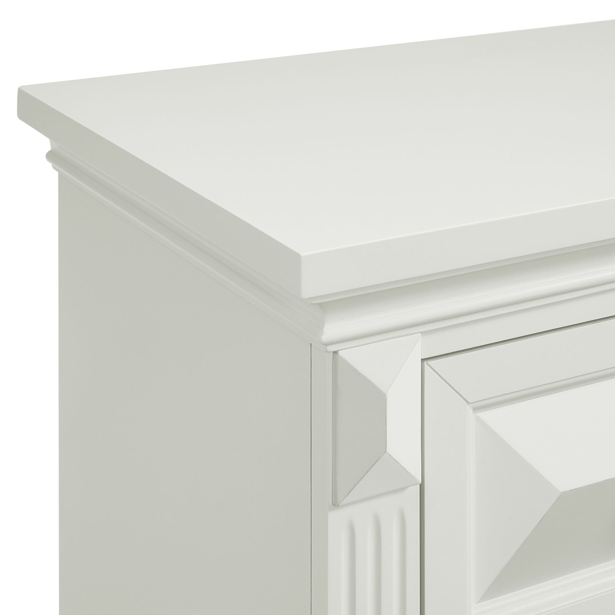 Picket House Furnishings Sumner 2-Drawer Nightstand with USB in Antique White