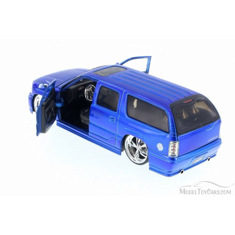 2002 GMC Yukon Denali, Blue - Jada 50979A - 1/24 Scale Diecast Model Toy  Car (Brand New but NO BOX)