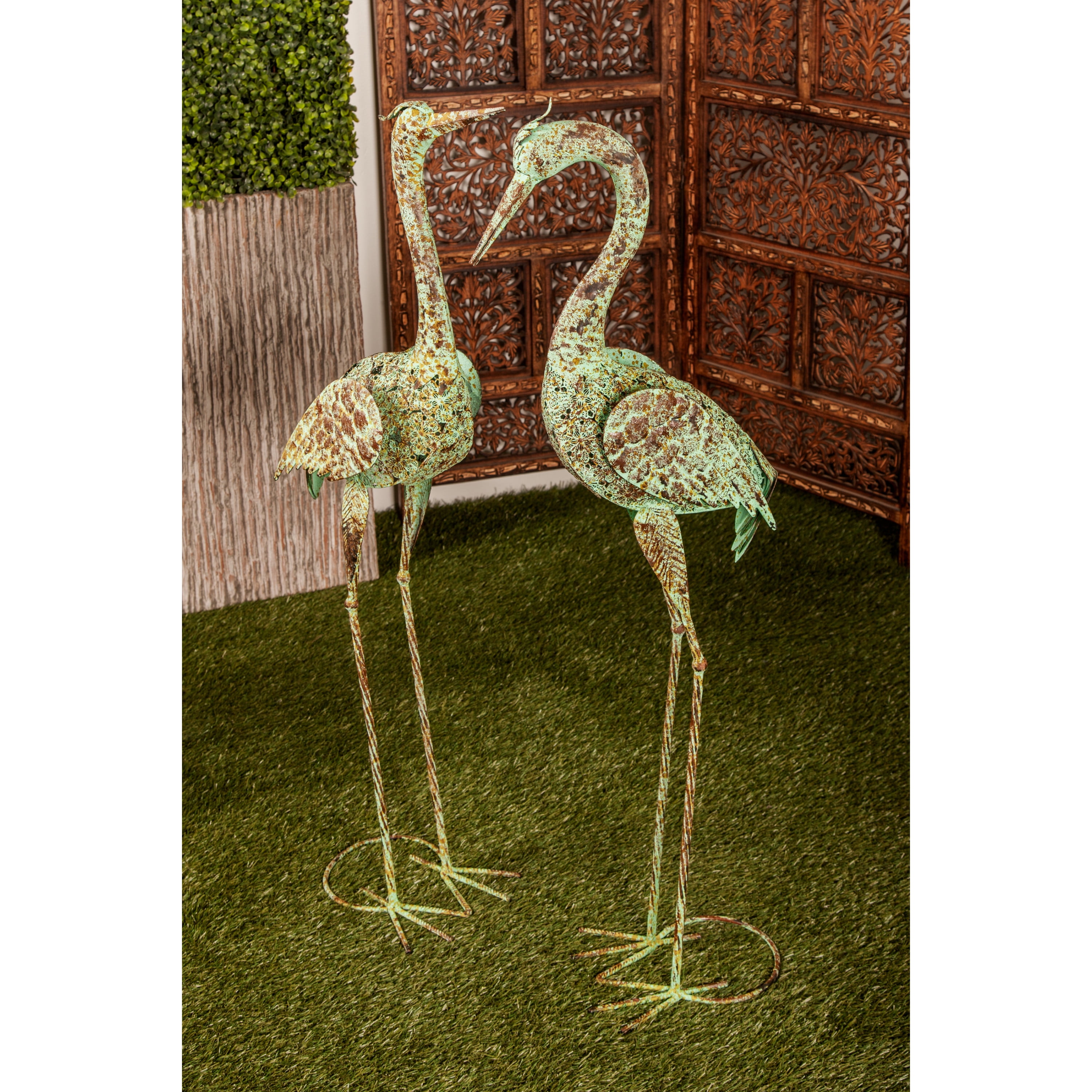 DecMode 40" Indoor Outdoor Standing Crane Garden Sculpture with Coiled U Shaped Feet (2 Pack)