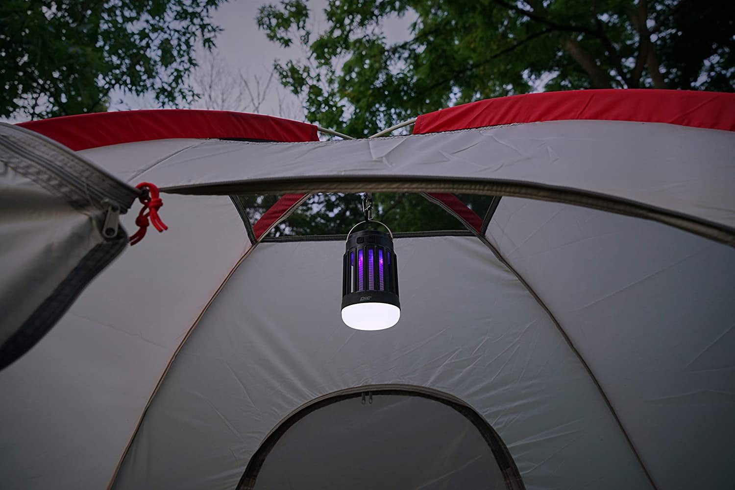 PIC Solar Indoor and Outdoor Mosquito Zapper and Lantern