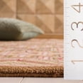 thumbnail image 5 of Safavieh Chelsea Lyssa Bordered Area Rug, Beige, 5'3" x 8'3", 5 of 11