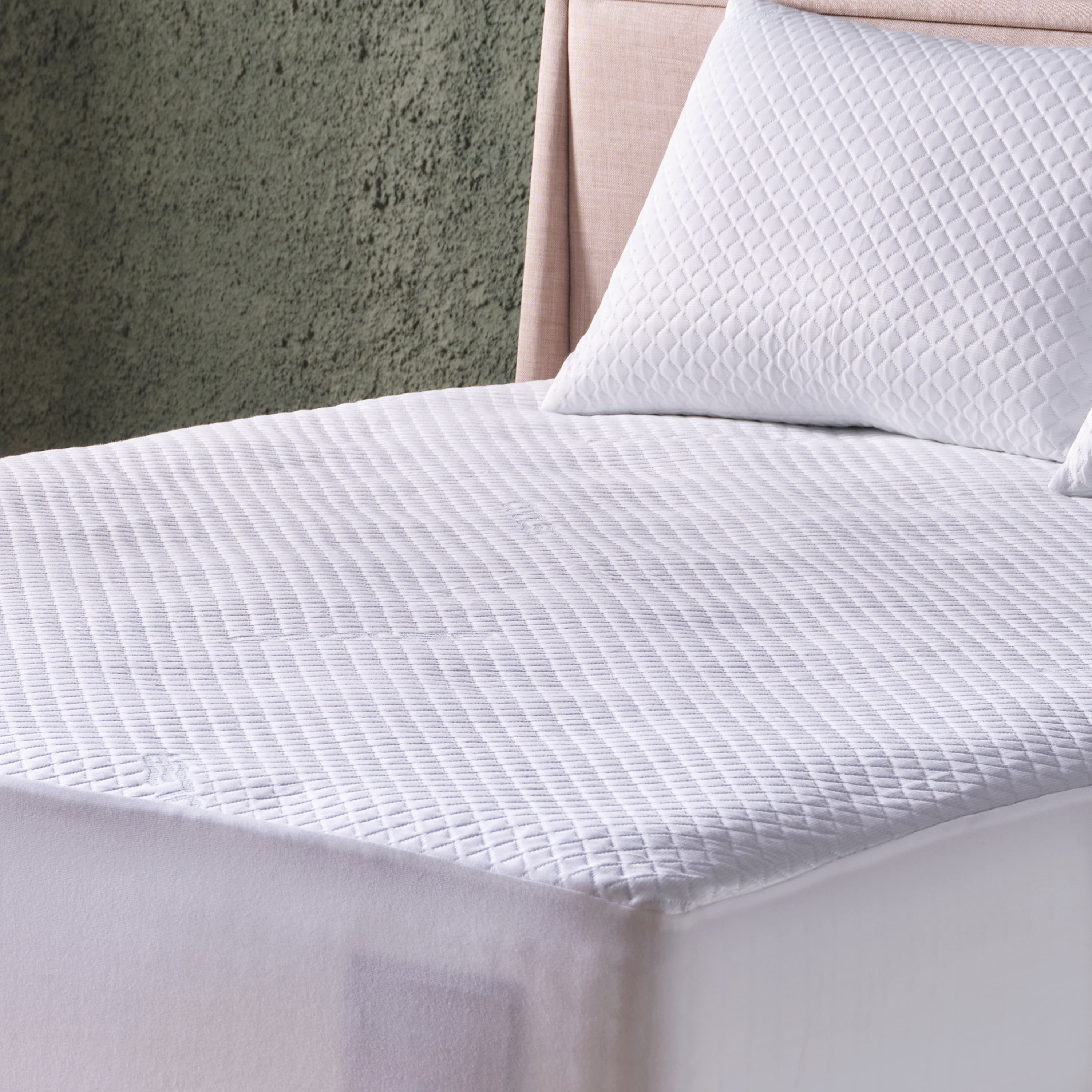 DOQU Home Cooler and Stress-Free Mattress Protector Waterproof 100%