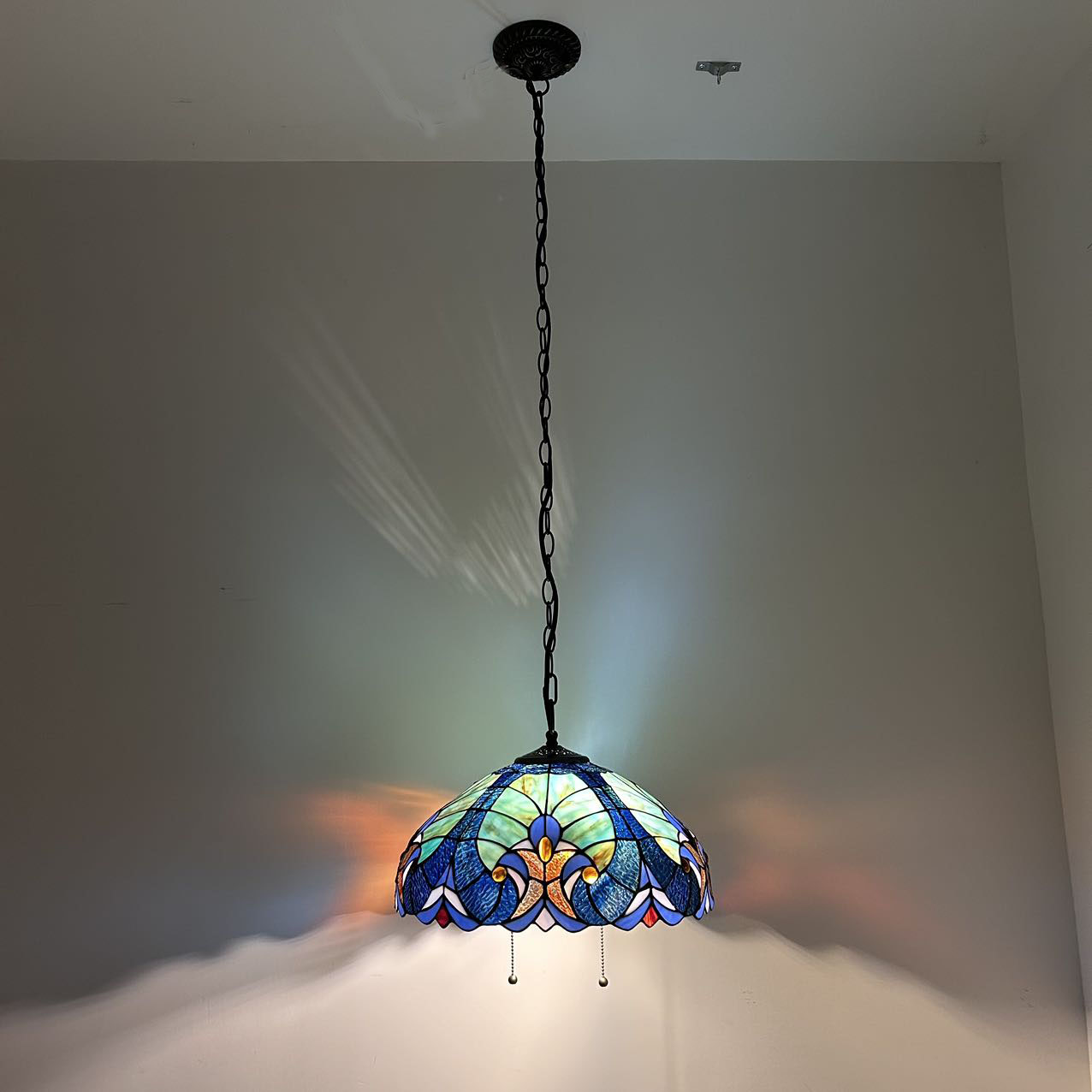 Stained Glass Pendant Lights Fixture Green Blue LED Bulb Included for Dining Room Hotel Restaurant Cafe 16"W*16"D*75"H