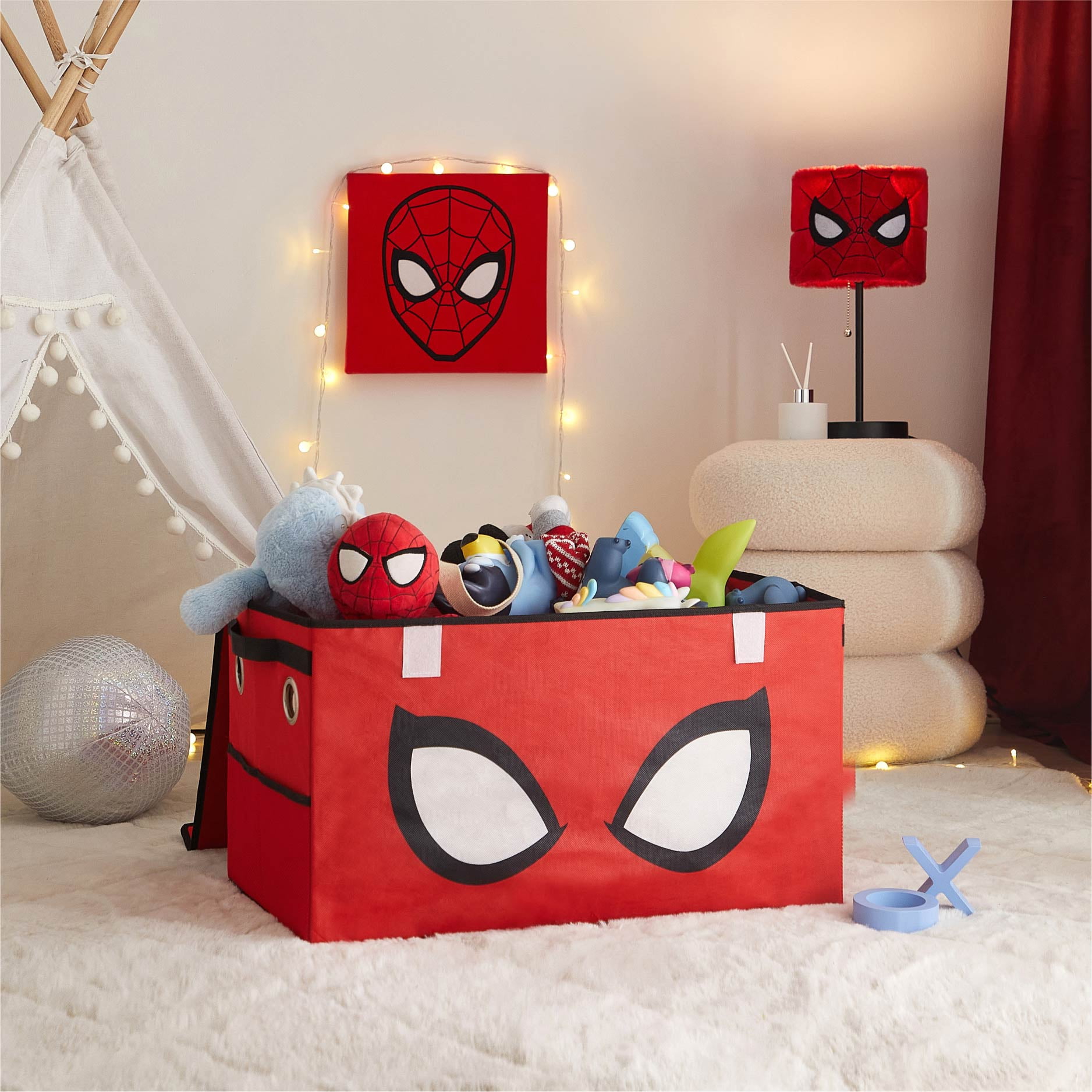Spiderman 22.5" W x 13.5" H Storage Trunk