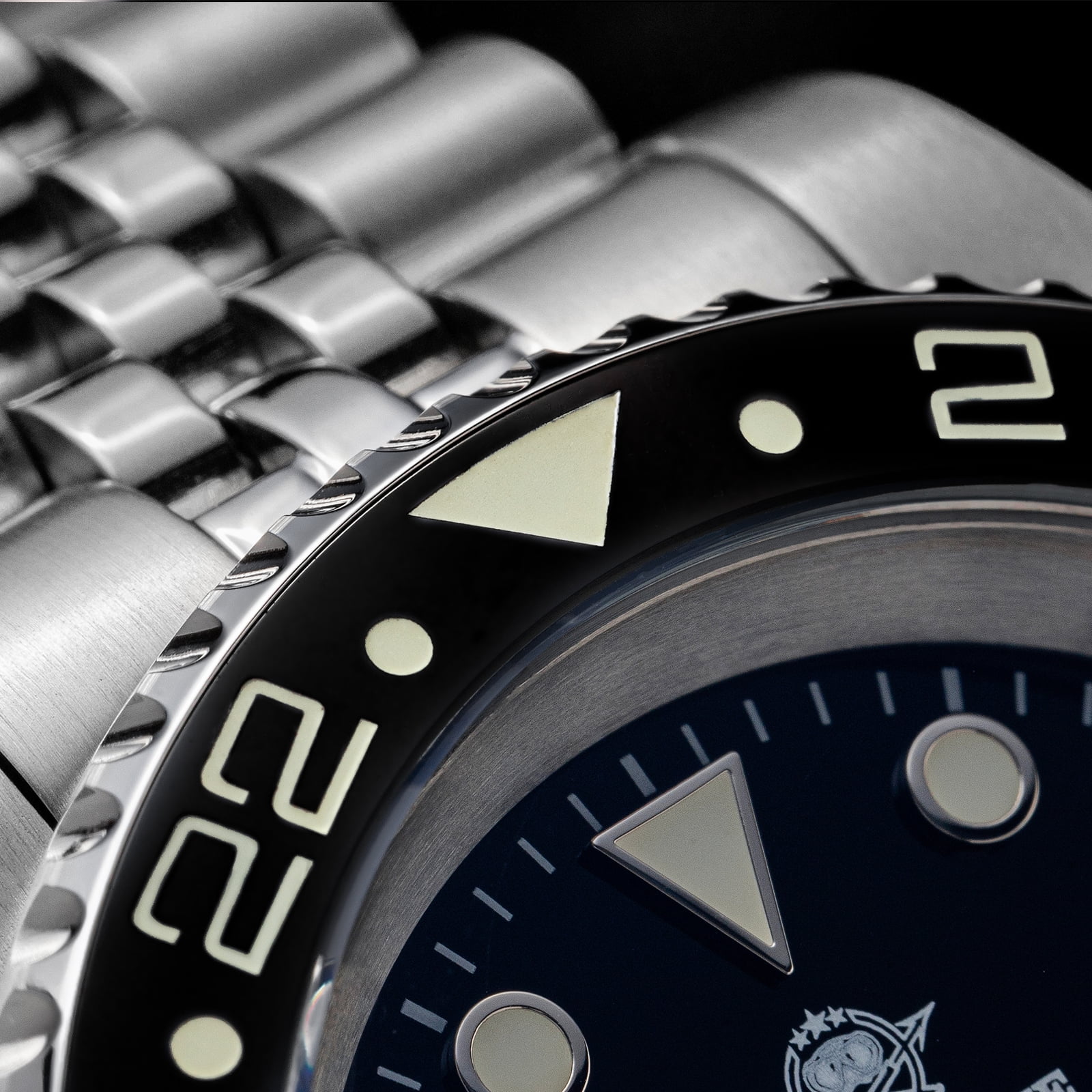 ADDIESDIVE Luxury Men's Dive Watch Swiss GMT 200M Waterproof Analog Quartz Watch with Rotating Ceramic Bezel & Luminous for Diving, Travel, Business