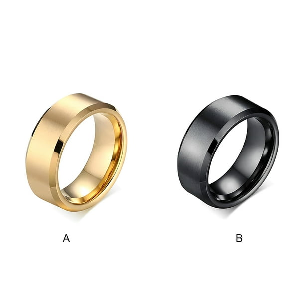 Anillo de compromiso para hombre en mano sale