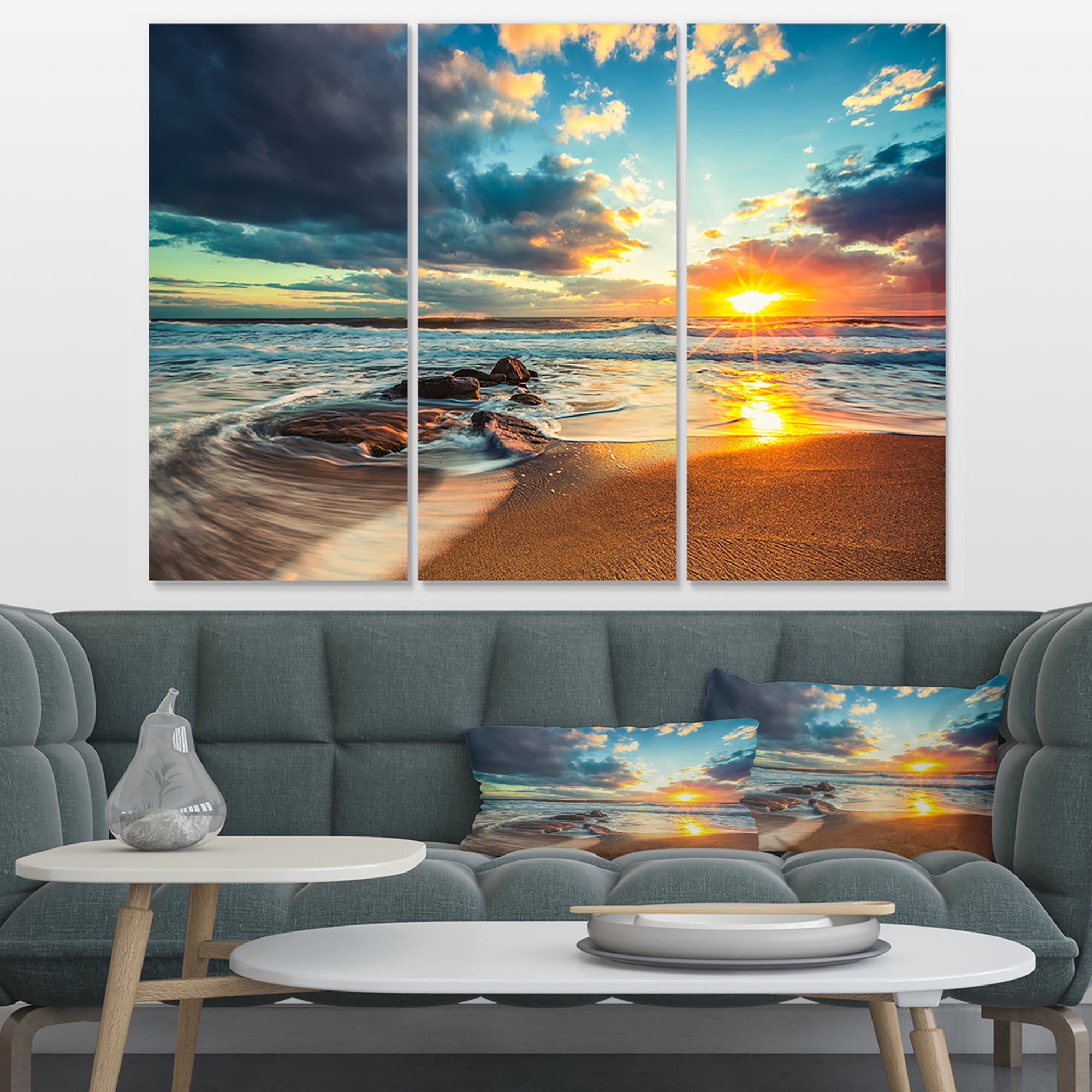 Designart 'Beautiful Cloudscape over the Sea ' Modern Beach Canvas Art Print