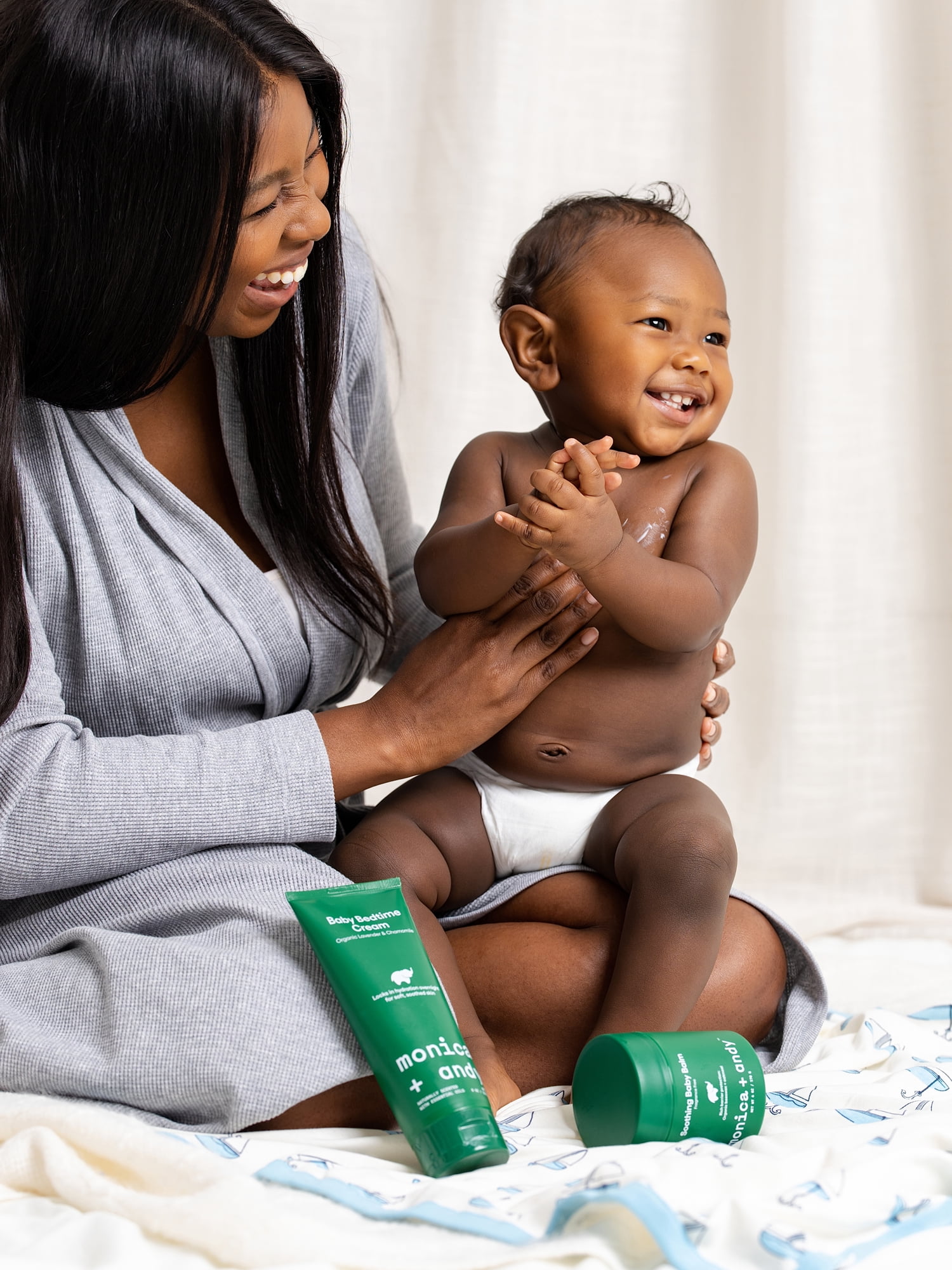 Monica + Andy Organic Cotton Baby Blanket, Soft Newborn Receiving & Coming Home Blanket, 32 x 32 Inch