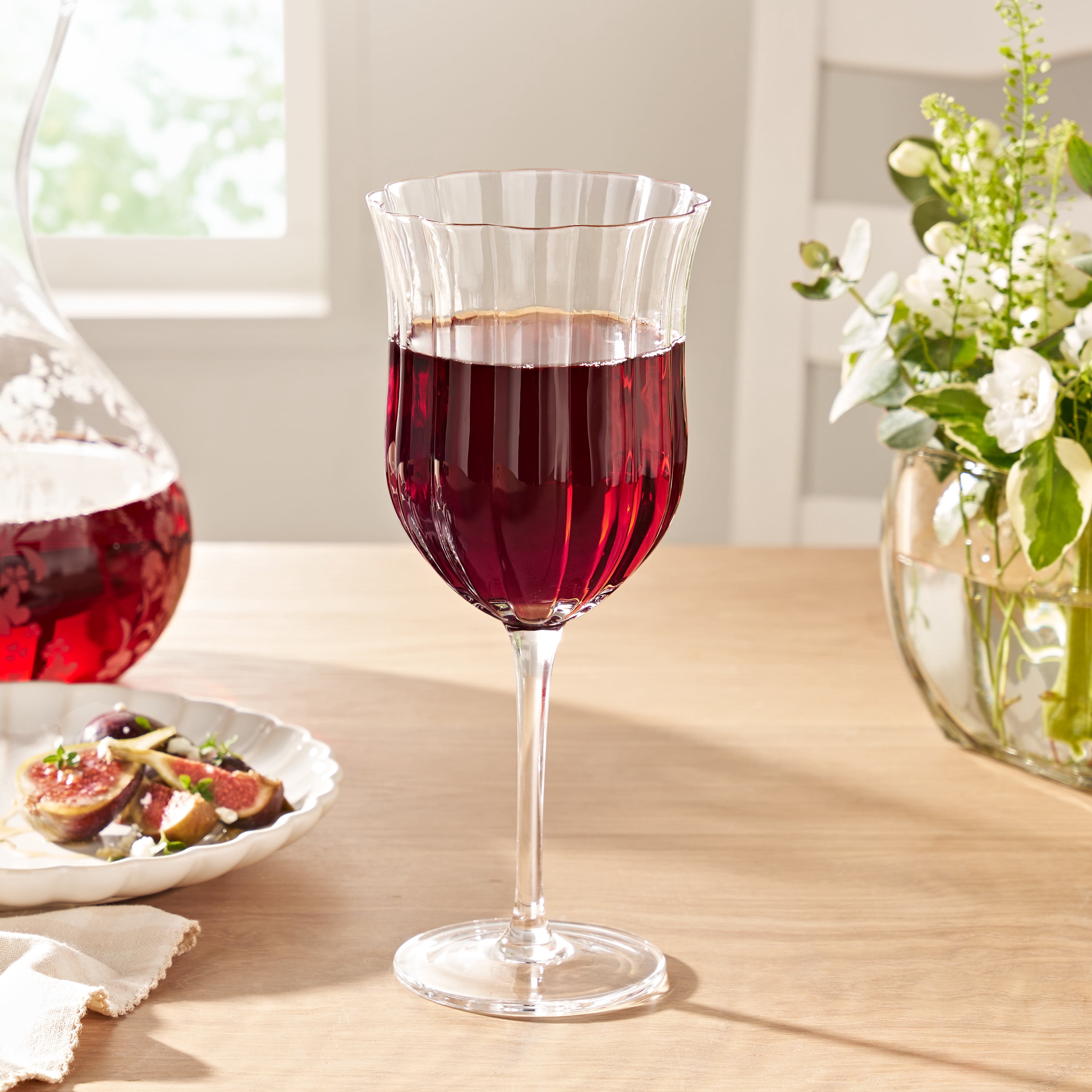 The Pioneer Woman Colette 15-Ounce Scalloped Red Wine Glasses, Clear, Set of 4