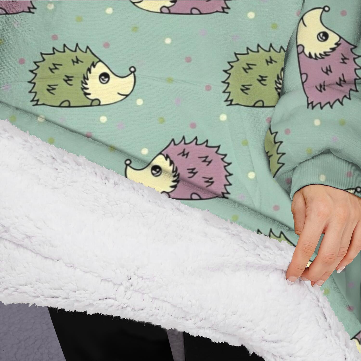 Oversized Wearable Blanket Hoodie,Cute Hedgehog Pattern Sherpa Blanket Hoodie with Super Pockets,Super Warm Fuzzy Pullover for Women & Men