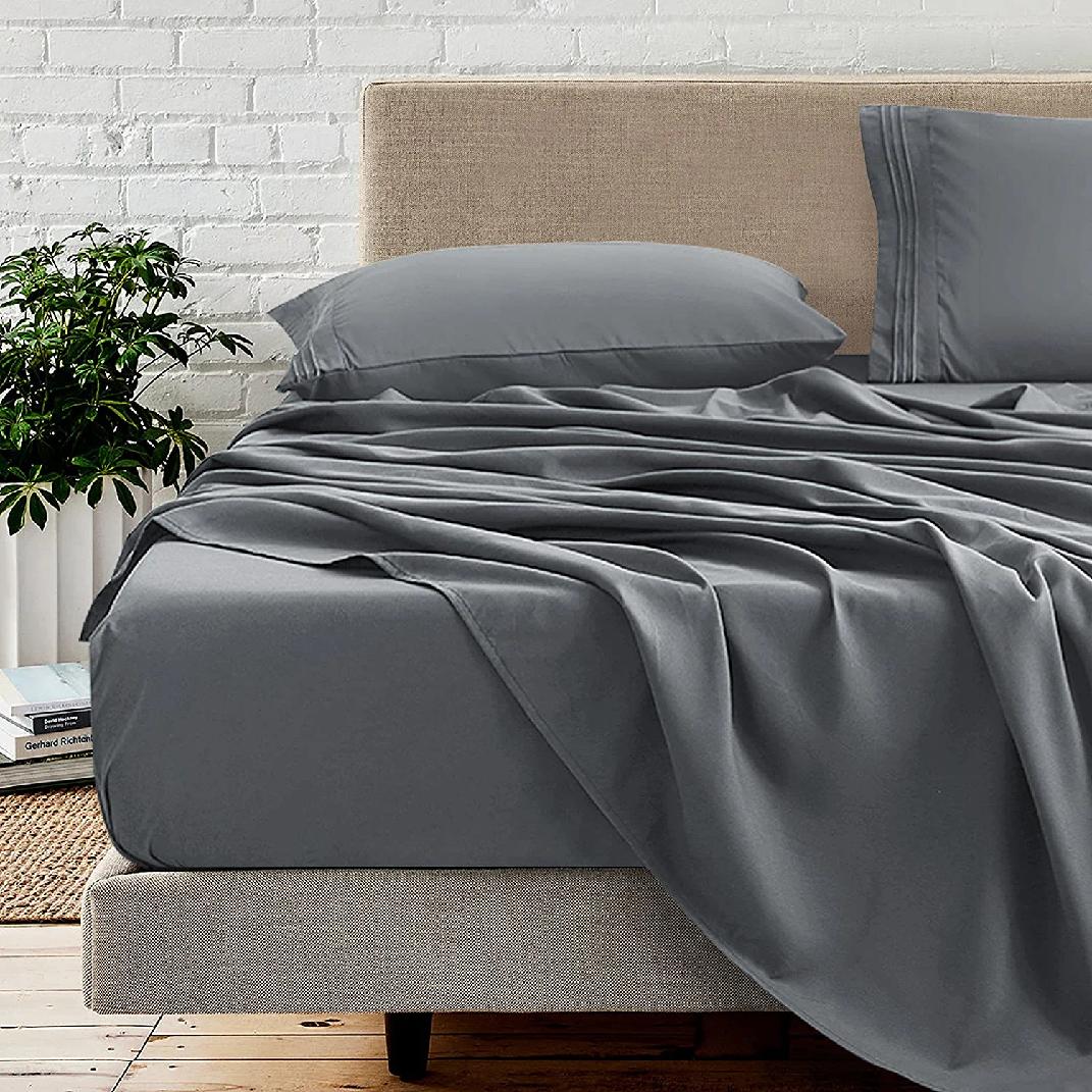 Soft Brushed Microfiber Fabric Shrinkage & Fade Resistance Top Sheets