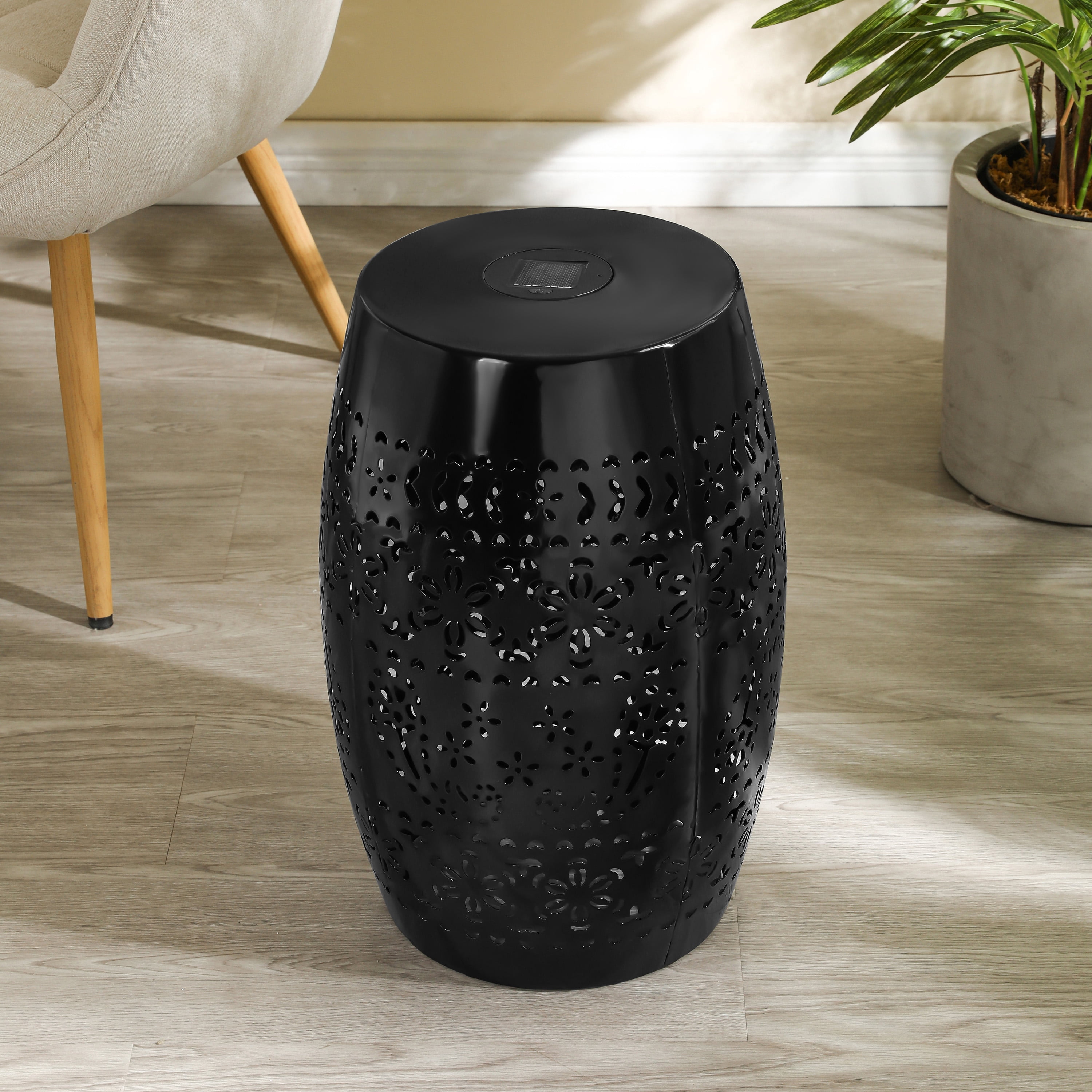 Solar Side Table, Outdoor Side Table with Built-In Solar Battery for Patio Garden Backyard, Black