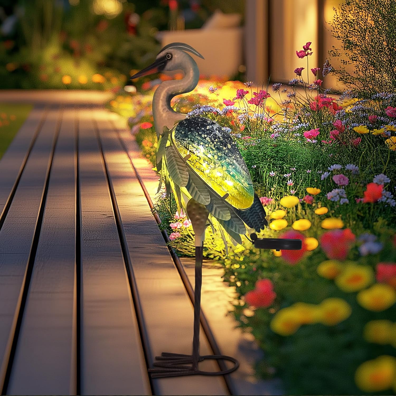 Solar Heron Metal Crane Statue Garden Heron Sculpture, Glass Outdoor Crane Yard Art Coastal Ocean Bird Decor 24 Inch Lawn Ornament for Backyard Porch Patio Decor（Green）