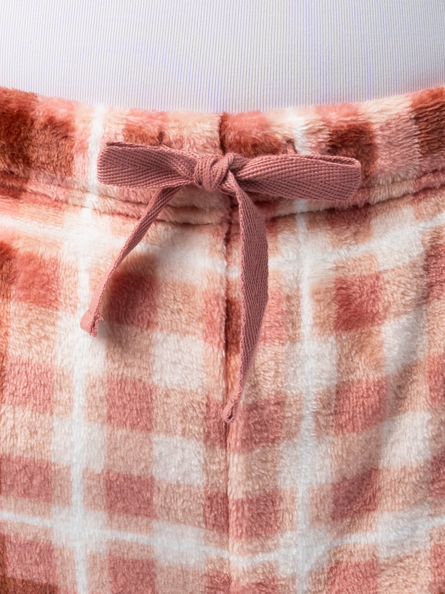 Fruit of the Loom Women's Beyond Soft Long Sleeve Top & Fleece Bottom Pajama Set, Sizes S-4X