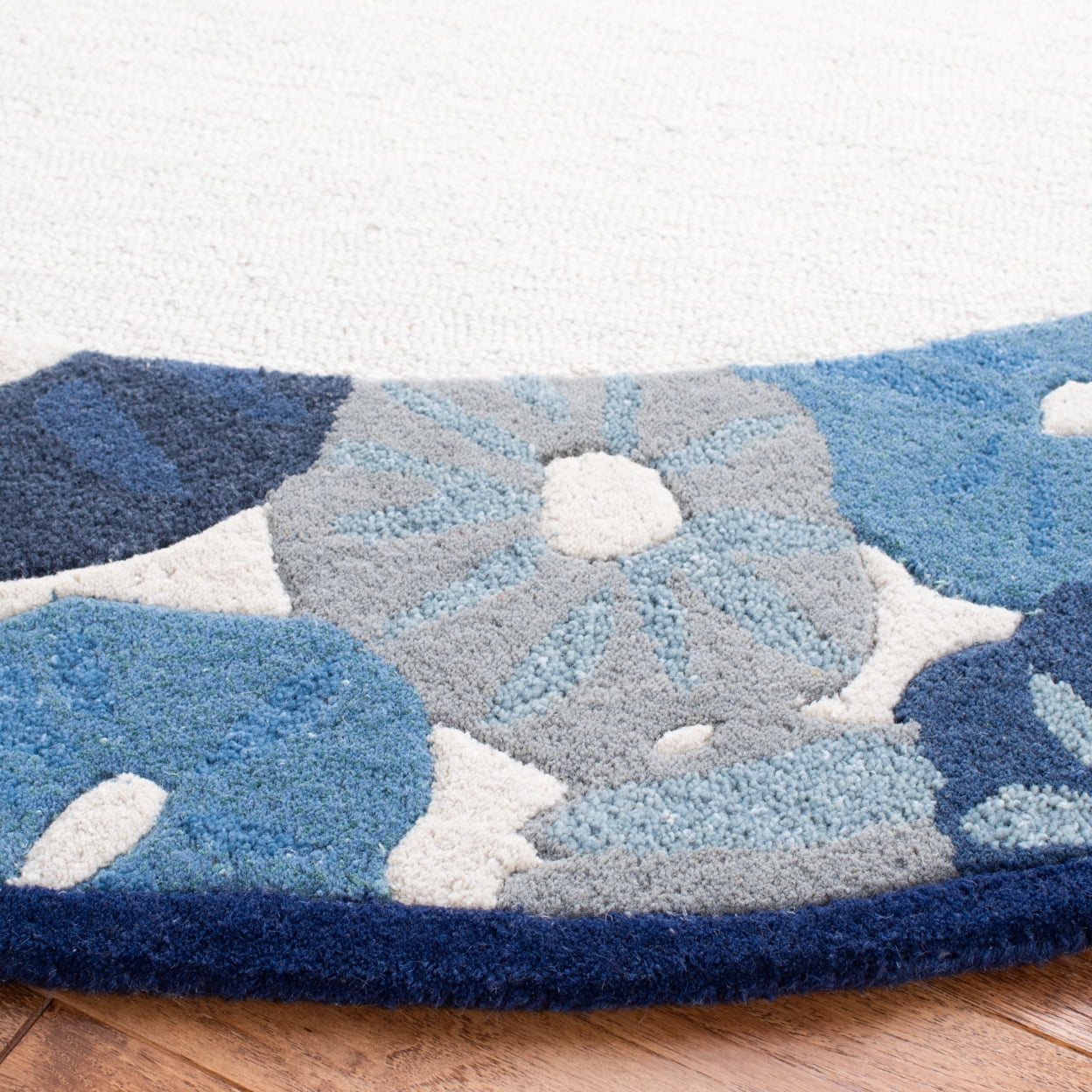 SAFAVIEH Martha Stewart Poppy Floral Border Area Rug, Azurite Blue, 6' x 6' Round