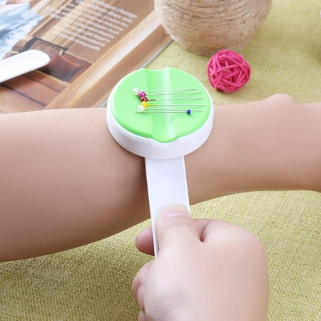 Pig Holder Wrist Magnetic Pin Holder Pincushion Box Dish Needle Bed Catcher Sewing Pin Holder Sewing Tool ()