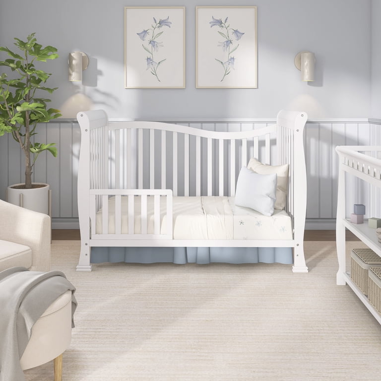 Dream On Me Violet 7-in-1 Convertible Wood Transition Bed - White