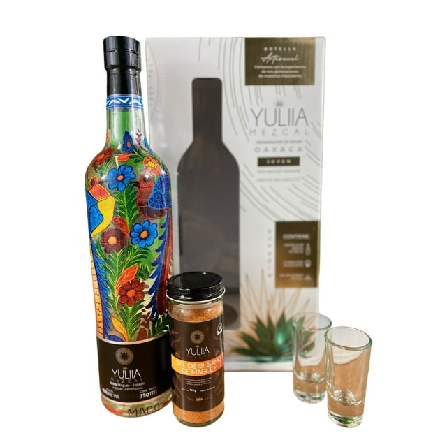 YULIIA Kit Mezcal Artesanal 100% Espadín - Estuche de Regalo Edición Especial con Botella 750ml, 2 Caballitos y Sal de Gusano de Maguey. YULIIA KIT MEZCAL YULIIA MEZCAL KIT YULIIA MEZCAL