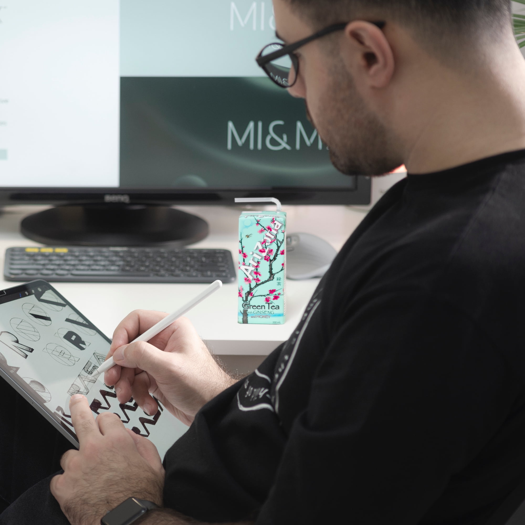 Arizona Premium Brewed Ginseng and Honey Green Tea, 8 x 200 ML