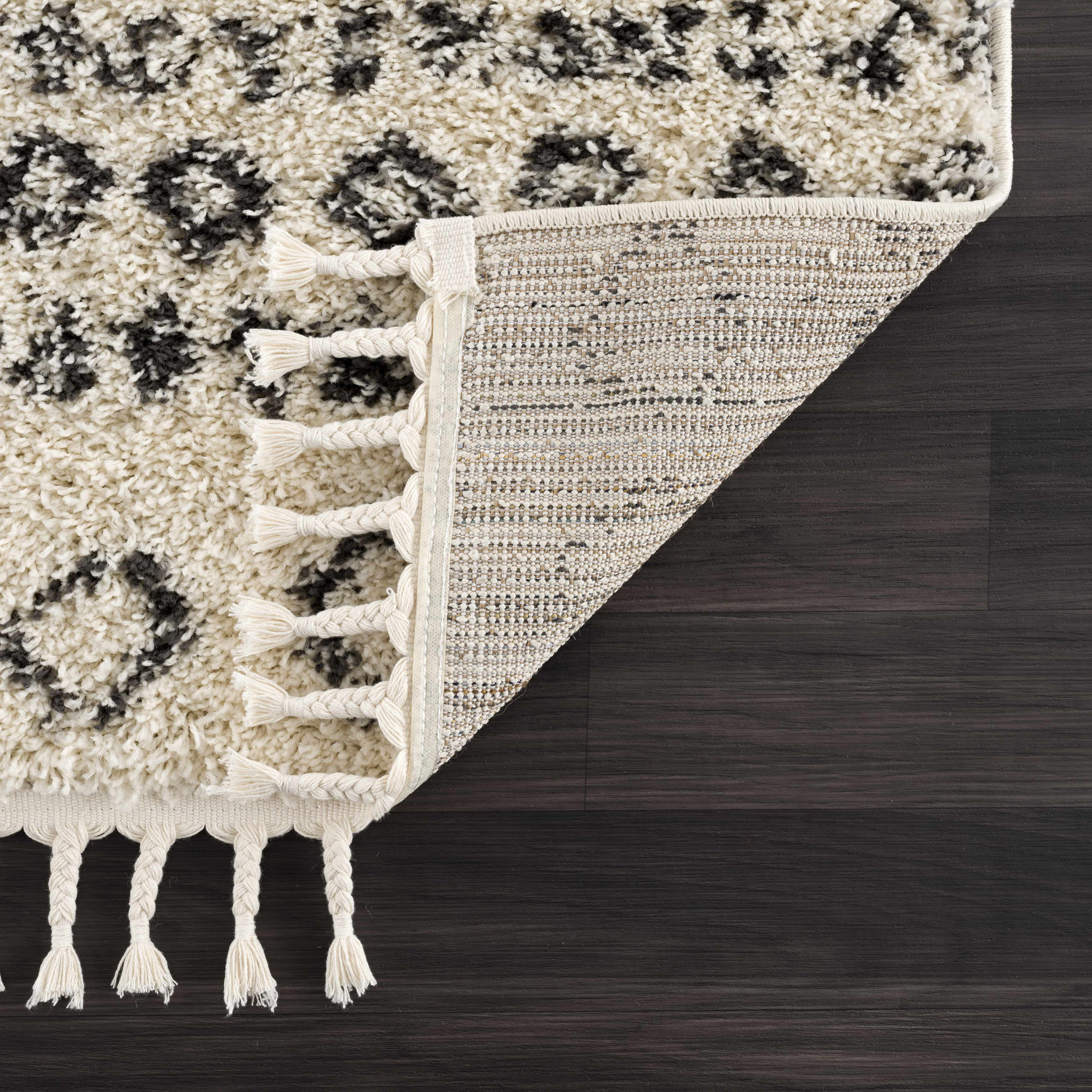 BoutiqueRugs Duncans Boho Moroccan Geometric Shag with Tassels for Living Room, Bedroom - Beige, Charcoal, Gray - 5'3" x 7'3" (5x7)