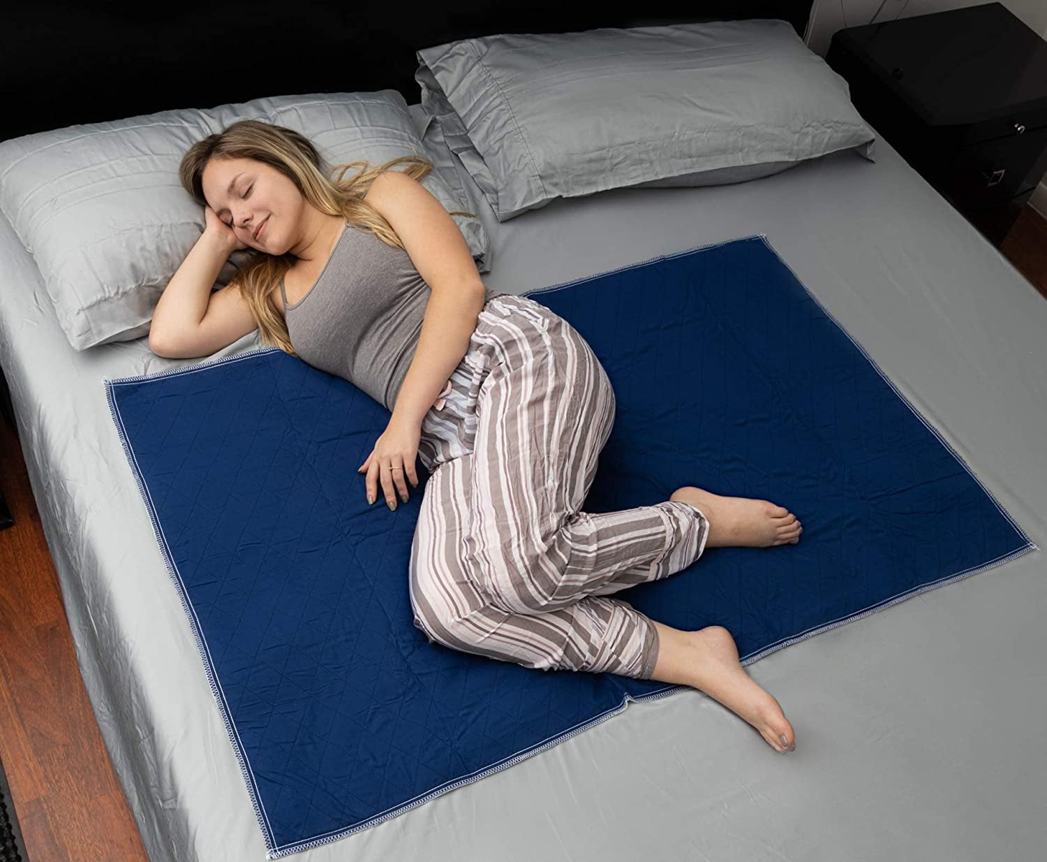 bed covering to protect mattress from incontinence