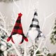 thumbnail image 3 of 10 Gorro de felpa a cuadros navideño, gnomo colgante, bonito adorno para muñeca, 1 Juego, 3 of 5