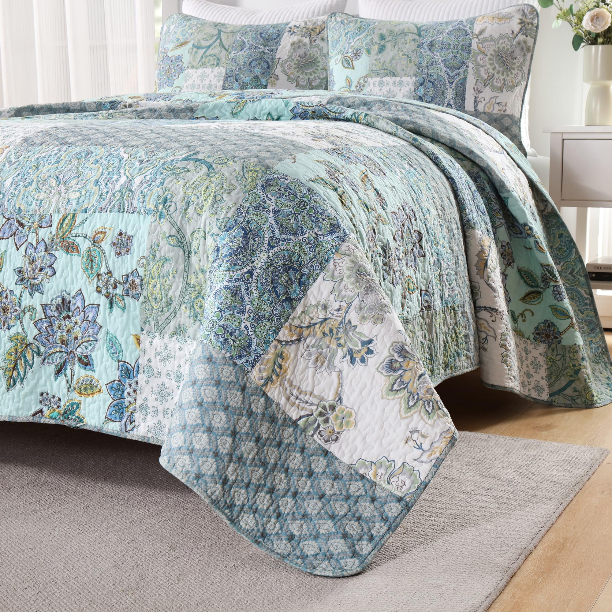 NEWLAKE 3-Piece Floral Cotton Patchwork Quilt Set Decor Quilt Set with Pillow Shams (Queen, Light Turquoise)