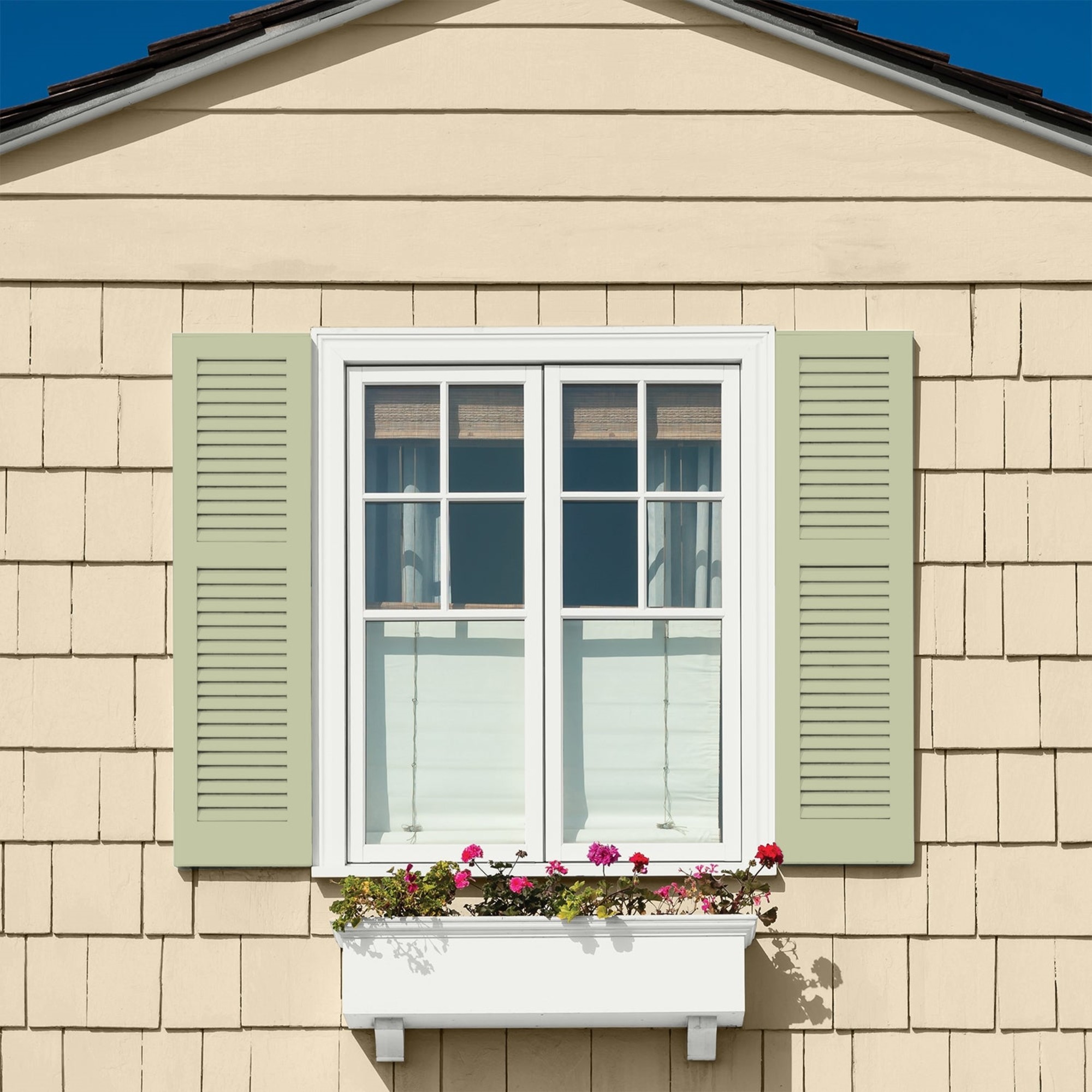 Glidden One Coat Sage Splendor / Green Satin Exterior Paint with Primer, 5 Gallon
