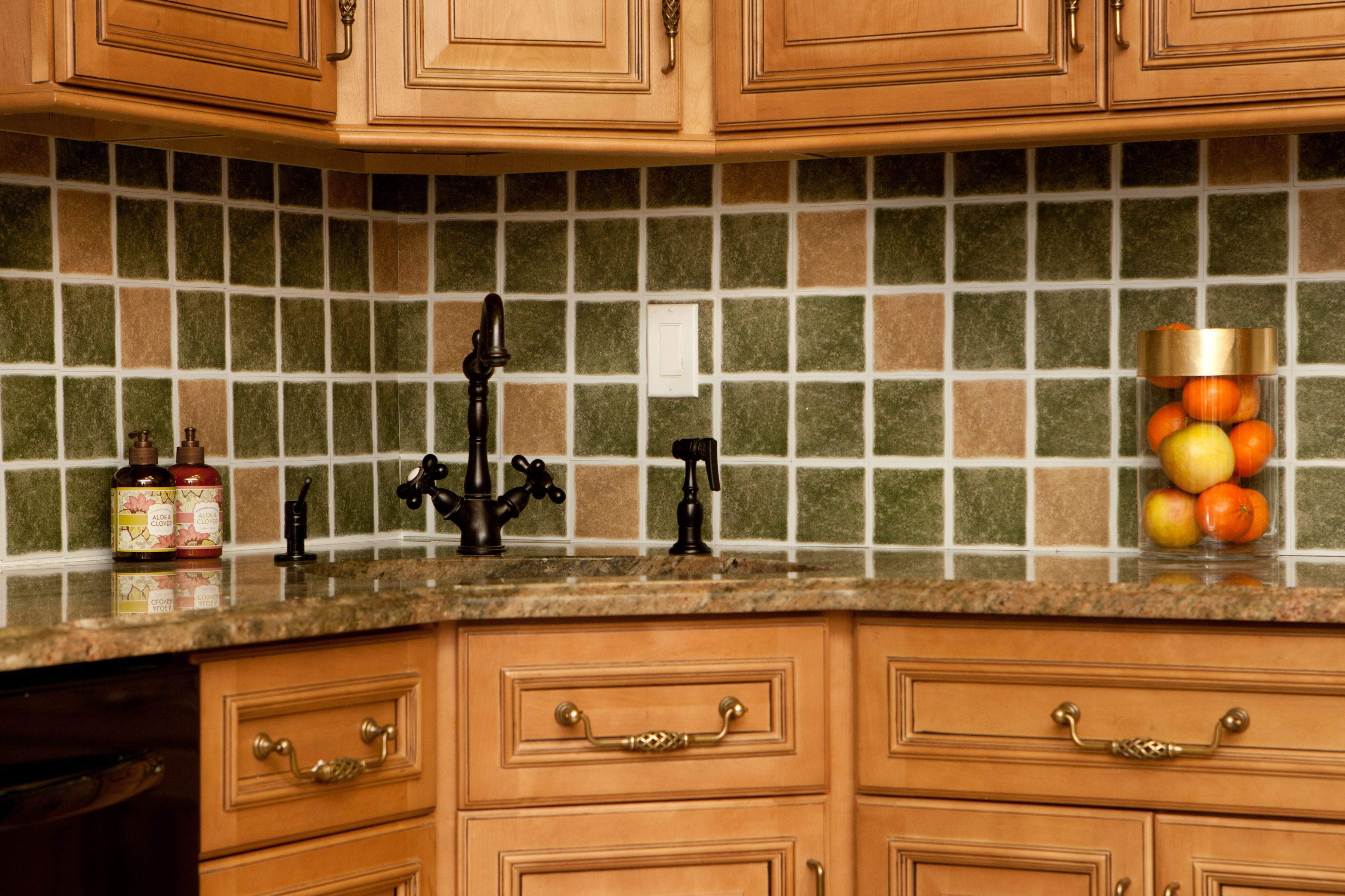 Achim Nexus 4x4 Self Adhesive Vinyl Backsplash Wall Tile - 27 Tiles/3 sq. Ft.