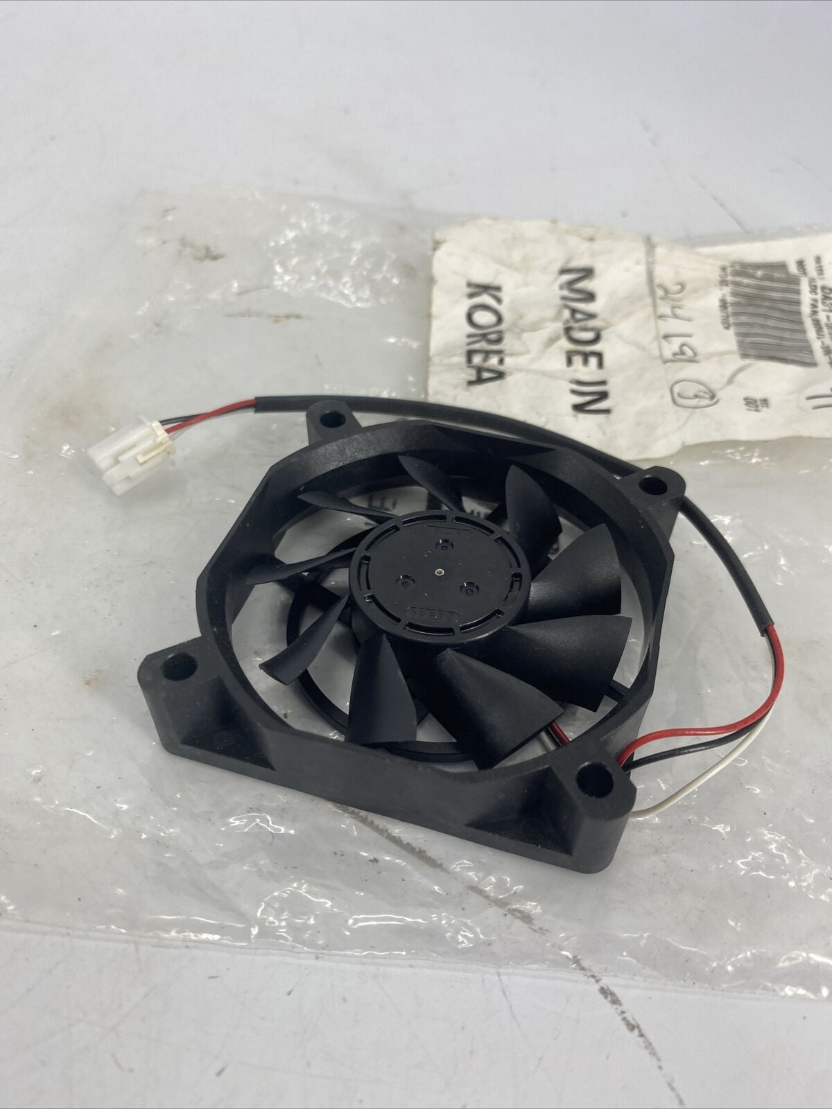 Samsung Genuine OEM DA31-00070E Refrigerator Evaporator Fan Motor Assembly
