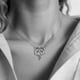 thumbnail image 4 of Collar para mujer, joyería para mujer, joyería para mujer 2022, collar de dinosaurio en forma de corazón para mujer, regalo maravilloso, reloj inteligente., 4 of 5