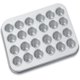 thumbnail image 1 of Molde para magdalenas Cuisinart Chef's Classic antiadherente tamaño mini 24 tazas, 1 of 3