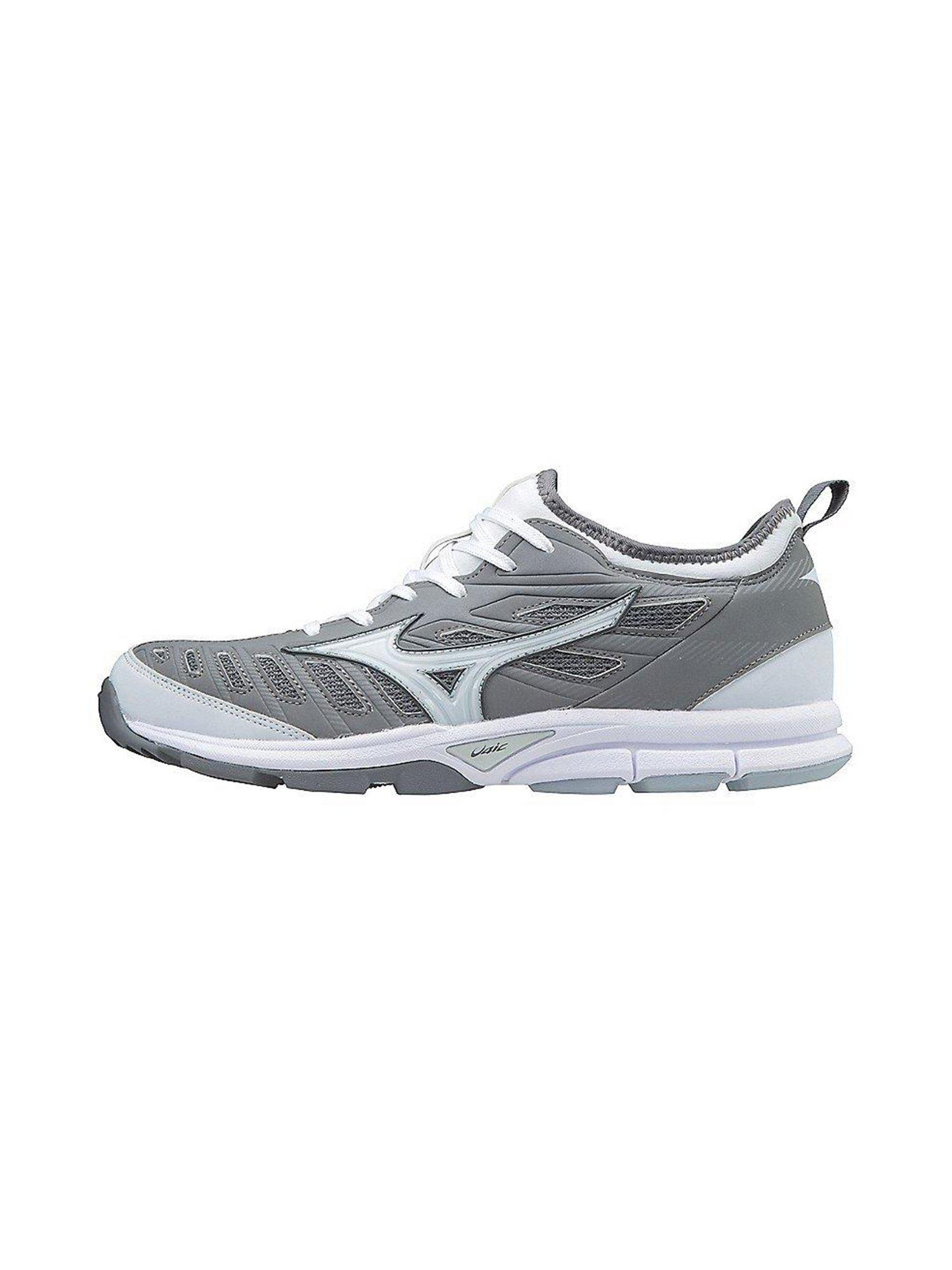 mizuno baseball coaches shoes