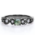 thumbnail image 1 of JeenMata Anillo de Compromiso Victoriano con 7 Piedras de 1,75 ct, Ágata Verde Musgo y Moissanita en Baño de Oro Negro de 18 K sobre Plata, 1 of 6